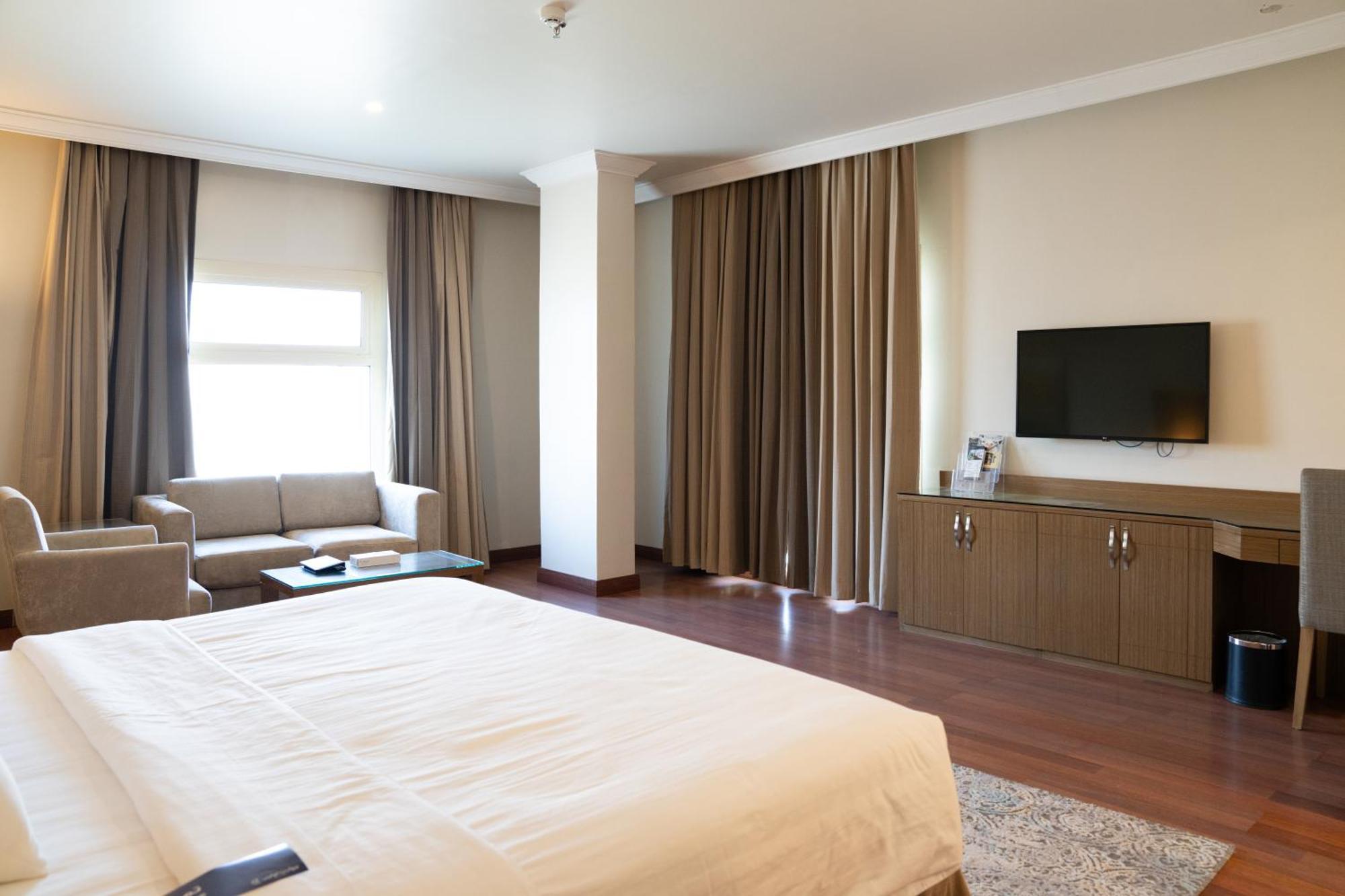 Golden Tulip Hotel Buraidah Al Qassim Экстерьер фото