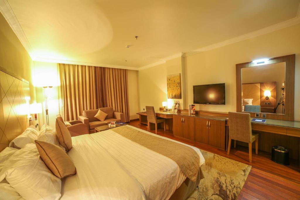 Golden Tulip Hotel Buraidah Al Qassim Экстерьер фото